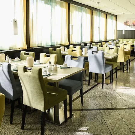 Am Spichernplatz デュッセルドルフ